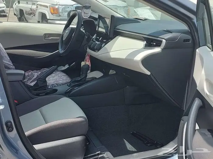 تويوتا كورولا 1.5 لتر استاندرد XLI ( XLI مطور )موديل 2025 4