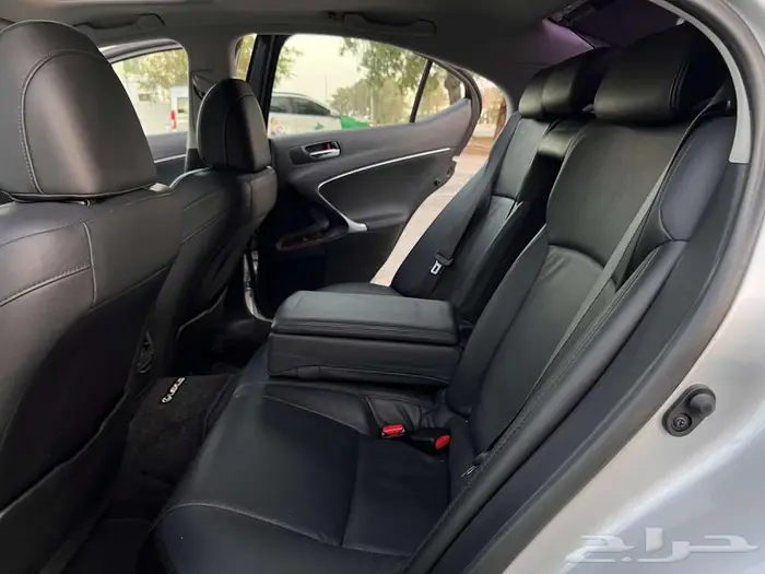 لكزس is 250 سته سلندر 5