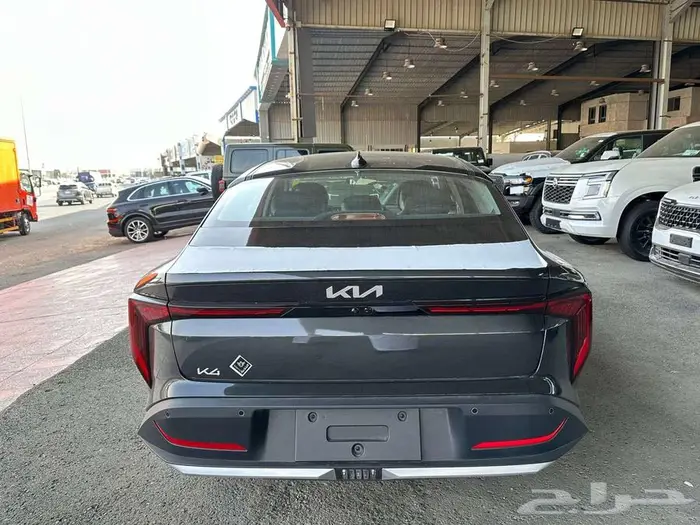 كيا K4 نص فل موديل 2026 اقساط او كاش 10