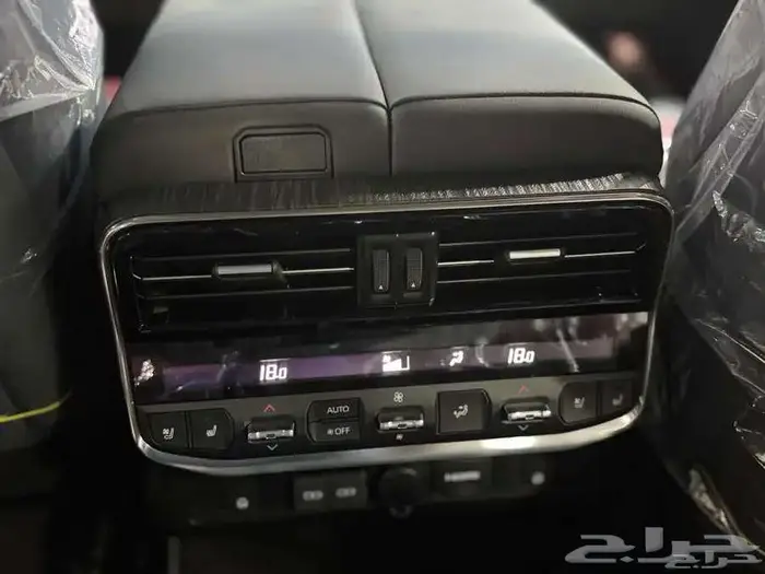 في اكس ار 2025 بريمي فل كامل توين تيربو اللون اسود 8