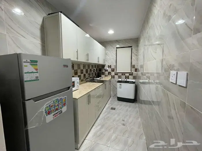 شقة فاخرة مؤثثة للإيجار الشهري والسنوي في جدة حي الروضة 6