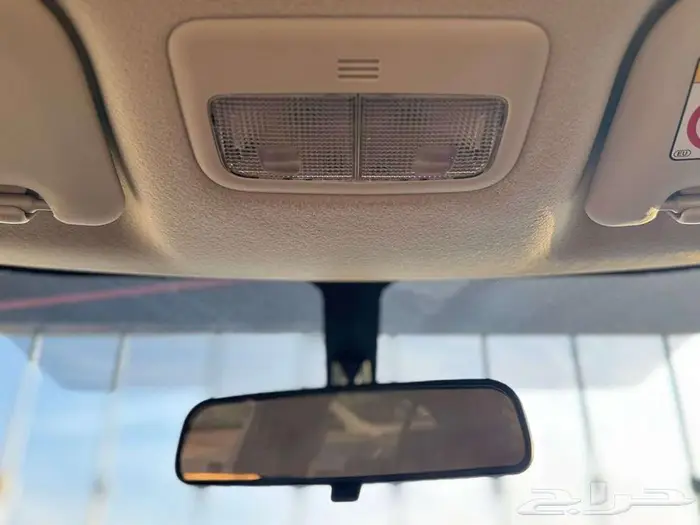 تويوتا كورولا ستاندر 1.6 بريمي 2025 17