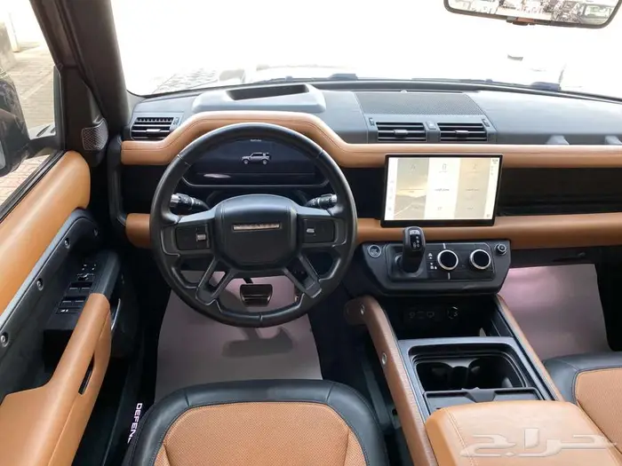 لاندروفر ديفندر 110 V6 موديل 2022 8