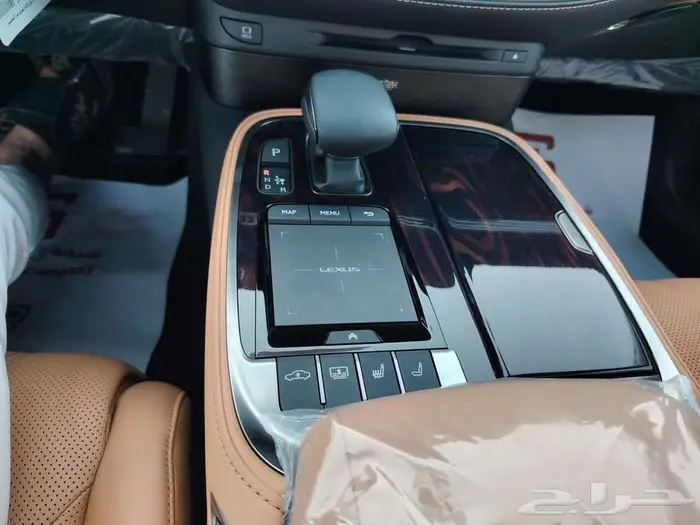 لكزس LS500HH هايبرد 2022 6