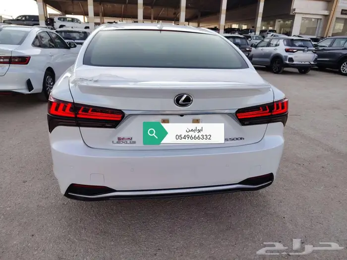 لكزس LS500HH هايبرد 2022 14