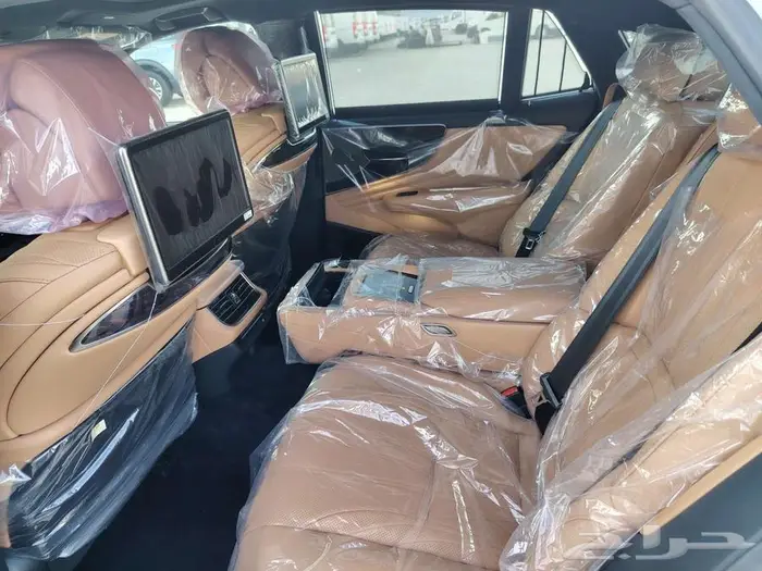 لكزس LS500HH هايبرد 2022 21