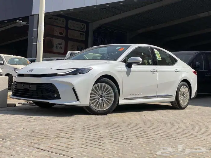 تويوتا كامري LE موديل 2025 نص فل أصفار كاش و اقساط 0