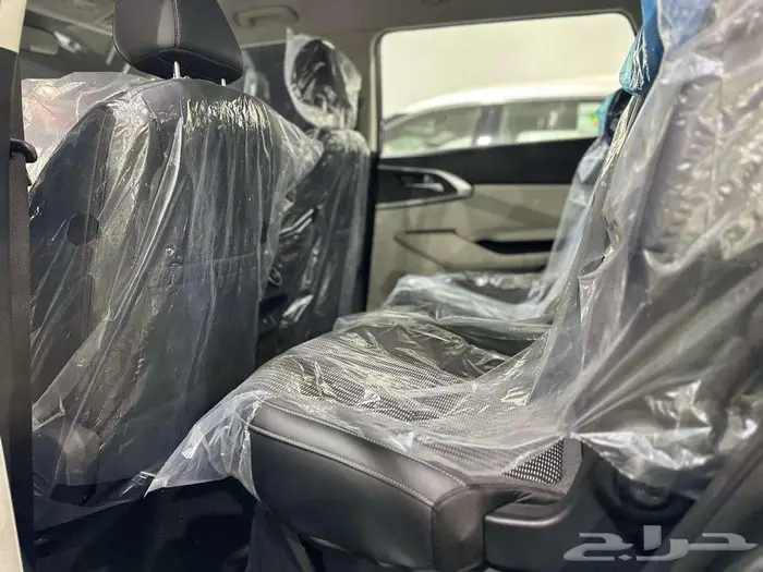 كيا كارينز استندر مطور 2025 7