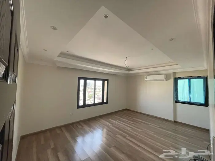 شقة فاخرة للايجار السنوي في الاسكان 2