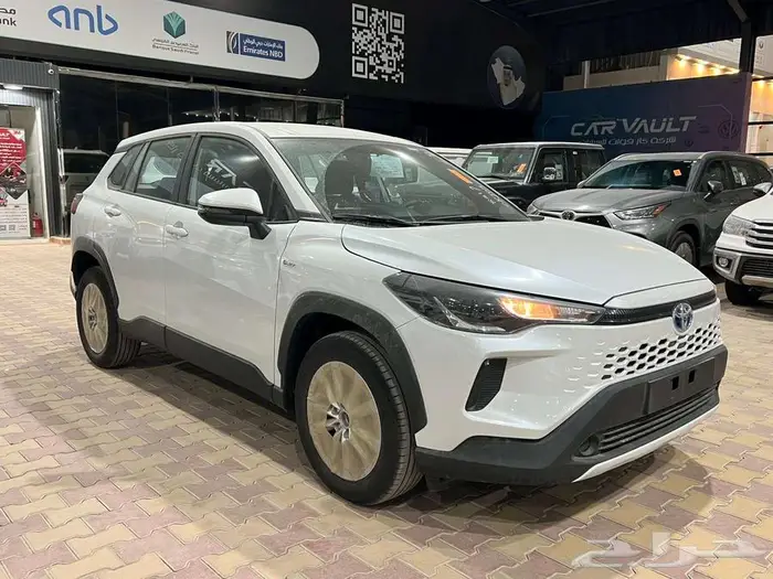 كورولا كروس LE ستاندر 2025 3