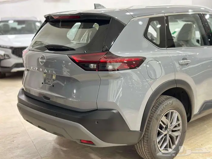 نيسان اكستريل 7 راكب ستاندر بدون دبل اللون الجديد- 2025 3