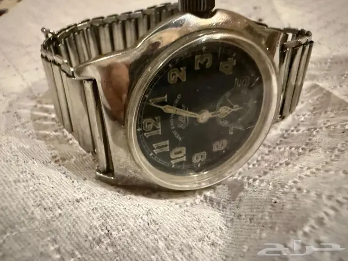 ساعة وست اند رجالي قديمة 1