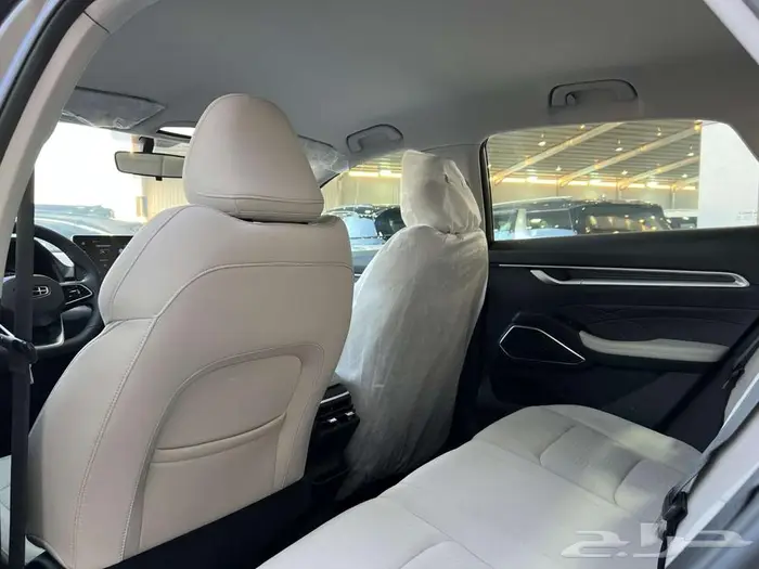 جيلي امجراند 2025 10