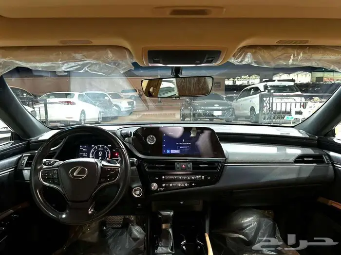 لكزس سيدان 2023 - ES350 بنزين 11