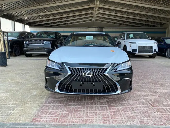 لكزس ES250 2025 استاندر سعودي 0