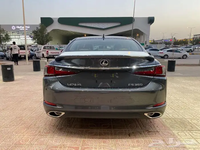 لكزس ES350 CC سعودي 2025 (اسود-تيتانيوم-رمادي- ازرق) 23
