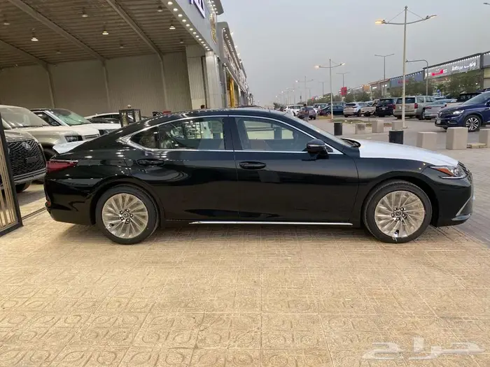 لكزس ES350 CC سعودي 2025 (اسود-تيتانيوم-رمادي- ازرق) 3