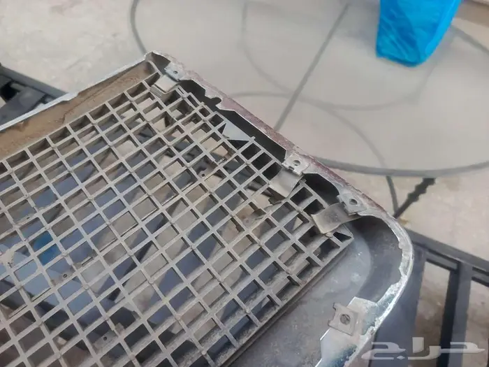 بسعر رخيص قطع مرسيدس w126 18