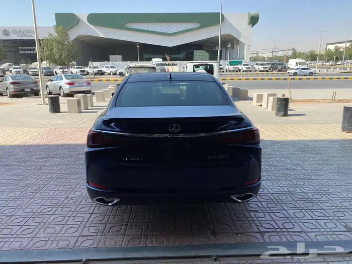 لكزس ES350 CC سعودي 2025 (اسود-تيتانيوم-رمادي- ازرق) 29