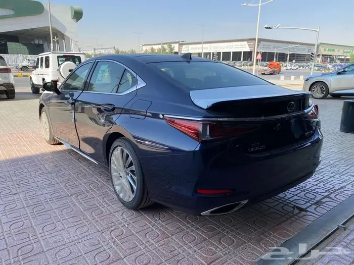 لكزس ES350 CC سعودي 2025 (اسود-تيتانيوم-رمادي- ازرق) 28