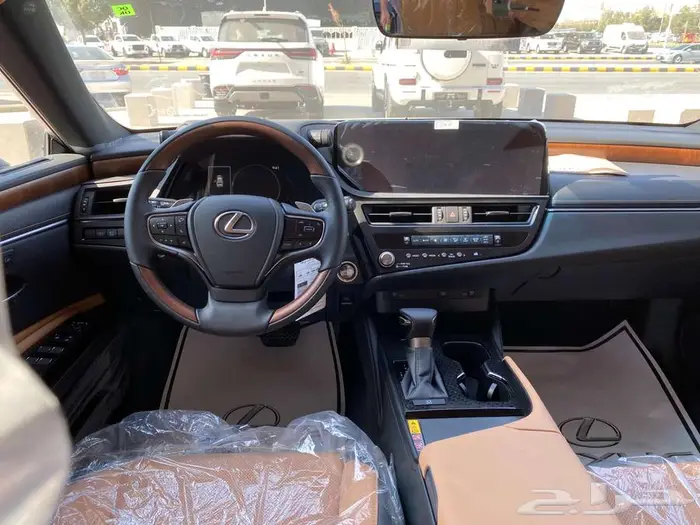 لكزس ES350 CC سعودي 2025 (اسود-تيتانيوم-رمادي- ازرق) 35