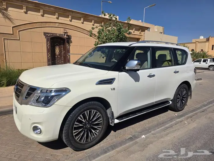 نيسان باترول فل كامل بلاتينيوم 2014 0