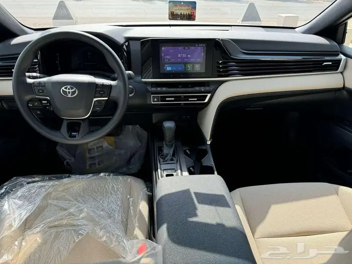 تويوتا كامري E بنزين 2025 3