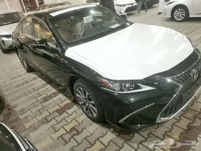 لكزس ES250 AA بنزين V4 اسود وتيتانيوم 2025 سعودي 2