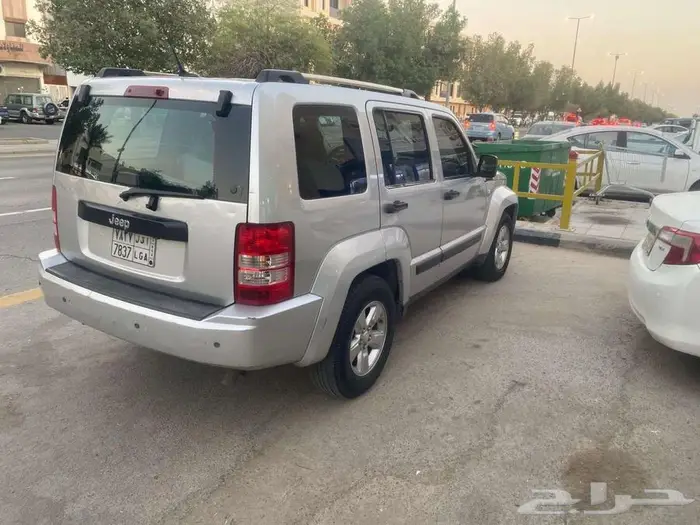 جيب ليبرتي 2011 3