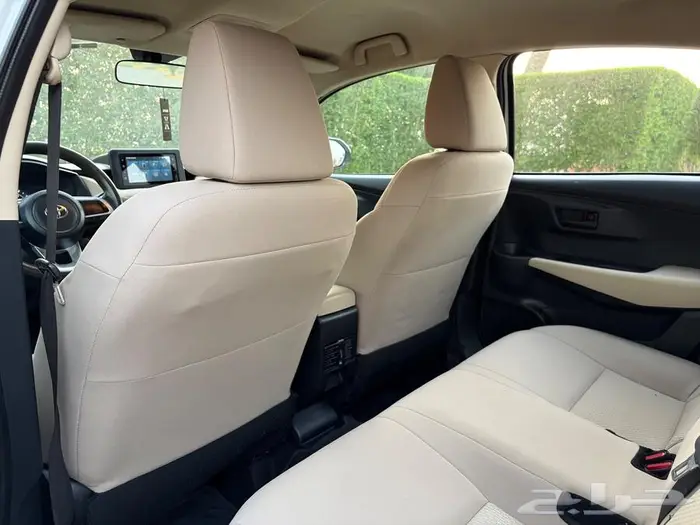 تويوتا يارس 2023 فئة Y (شاشة-جنوط) 12