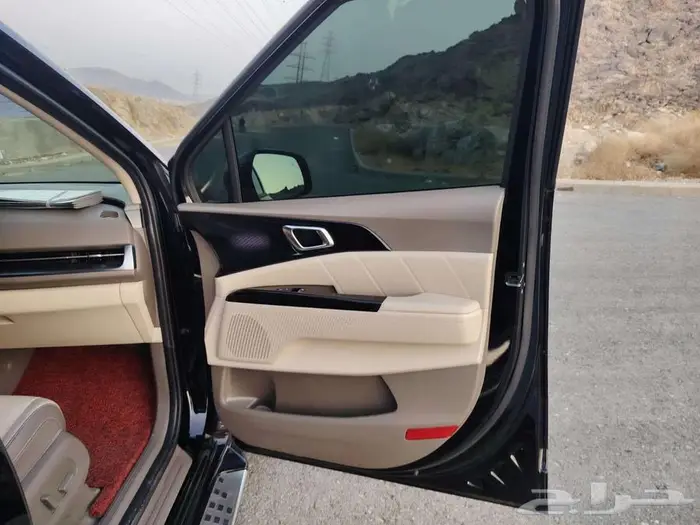 تأجير سيارة فخمة بمكة وجدة VIP مع السواق 43