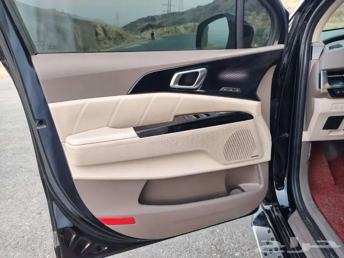 تأجير سيارة فخمة بمكة وجدة VIP مع السواق 29