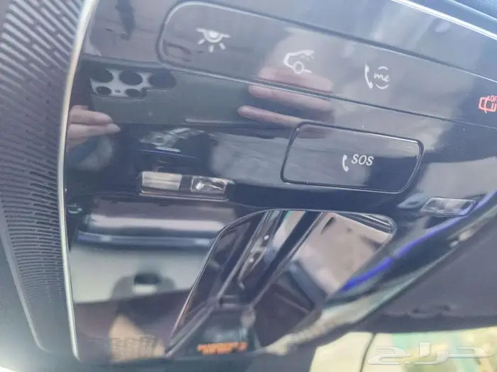 مرسيدس E300 موديل 2025 اصفار 18