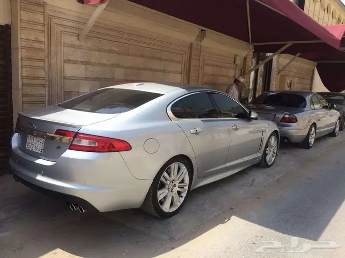 تتوفر لديناجميع انواع جنوط الجاكوار بجميع الحجم 52