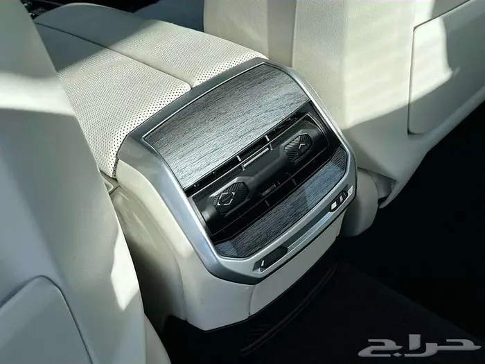 BMW 740I 2023 بسعر 323 الف واصله للبيت 34