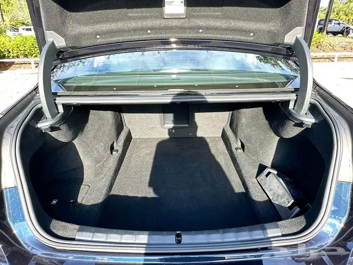 BMW 740I 2023 بسعر 323 الف واصله للبيت 37