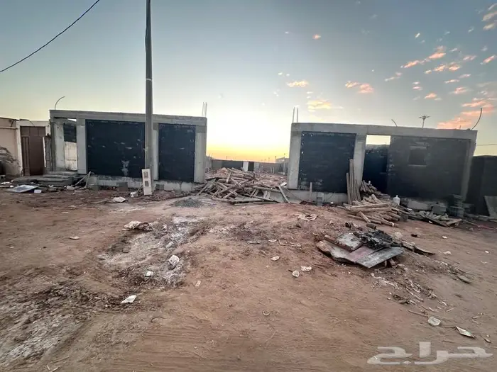 حوش مساحه 1000م بكهرباء مستقل 0