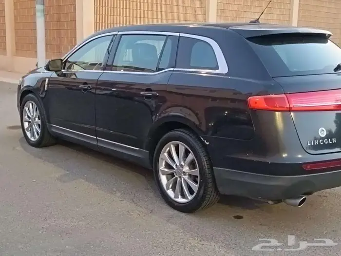 لنكولن MKT 10
