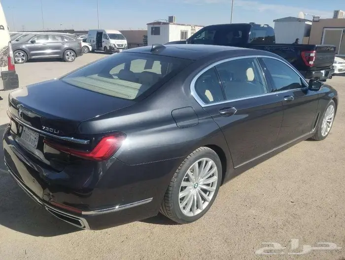 بي ام دبليو 730 LI 11