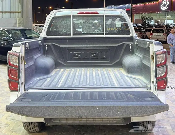 ايسوزو ديماكس غمارتين جي تي فل تماتيك 2025 4