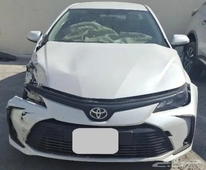 كورولا 2022 مصدومة للبيع 3