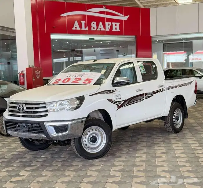 تويوتا هايلوكس غمارتين ديزل دبل سلق 2025 0