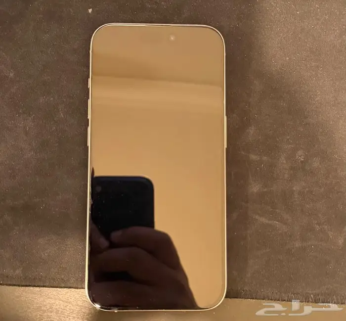 ايفون 15 برو 1