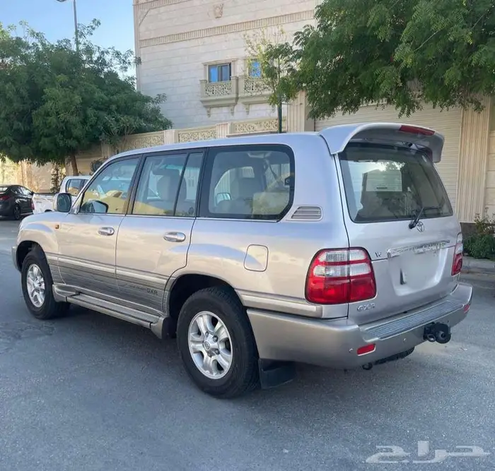 لندكروزر 2003 ممشي قليل 1