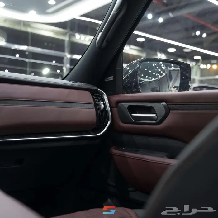 نيسان باترول تيتانيوم موديل 2025 10