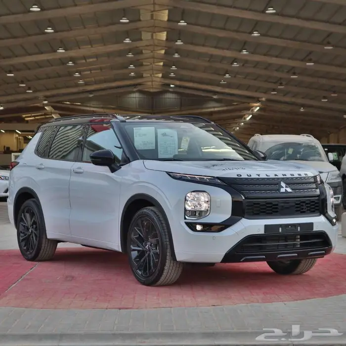 ميتسوبيشي اوتلاندر استندر دبل وبدون نص فل و بريميوم اقل سعر 1