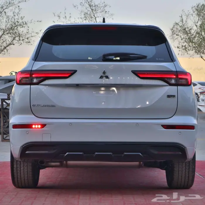 ميتسوبيشي اوتلاندر استندر دبل وبدون نص فل و بريميوم اقل سعر 4