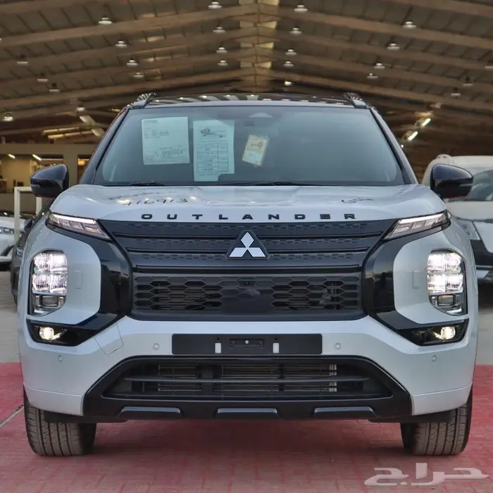 ميتسوبيشي اوتلاندر استندر دبل وبدون نص فل و بريميوم اقل سعر 5