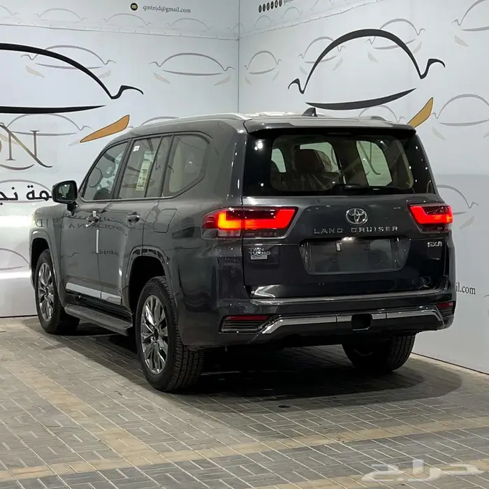 لاندكروزر GXR رقم 3 دبل بنزين 2025 عرض خاص 288 الف ريال 2