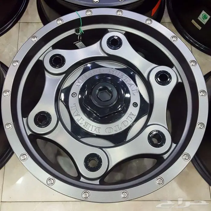 يتوفر لدينا جنوط فورد رابتر 14